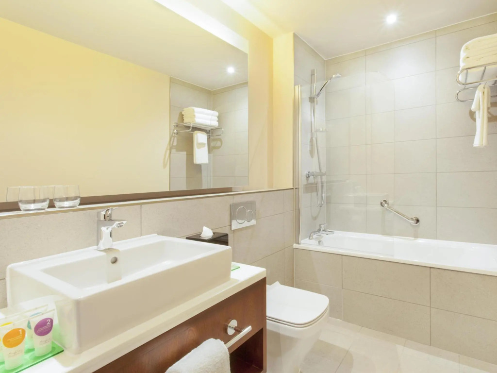 Hyatt Place West London Hayes