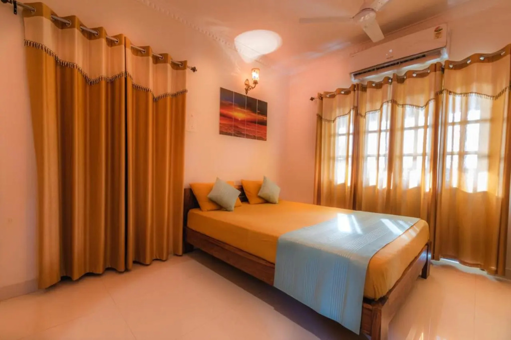 Monarch suites