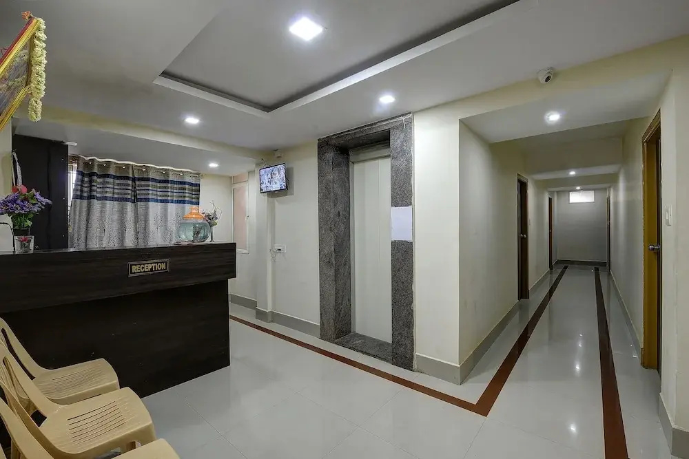 SPOT ON 37153 Karavali Paradise