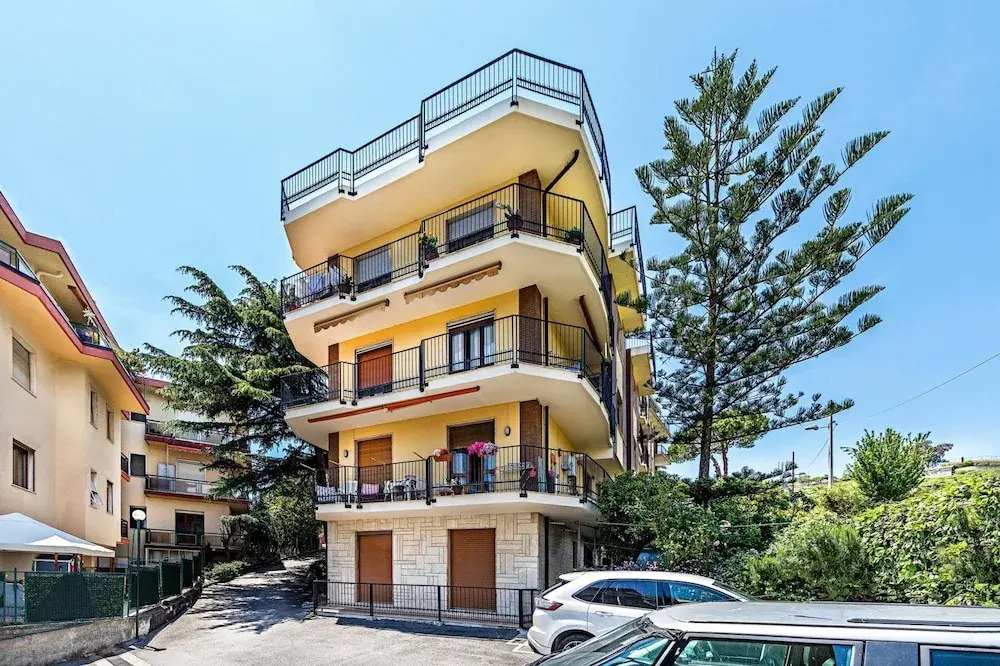 Le Orchidee 19 by Wonderful Italy