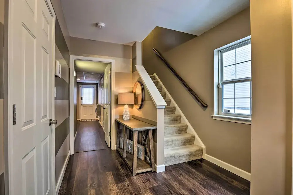 Charming Bellefonte Townhome Near Penn State!