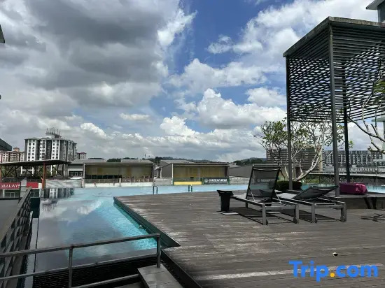 Serene Suites in Jelutong