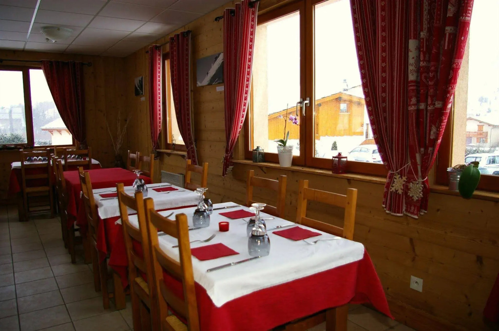 LOuta Hotel Restaurant