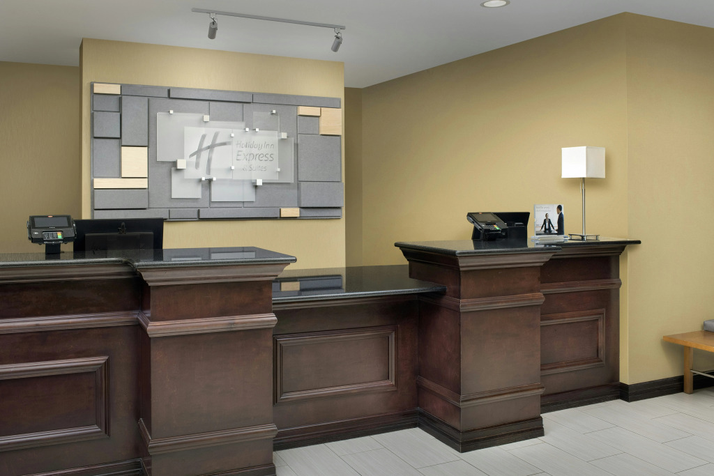 Holiday Inn Express Uvalde by IHG