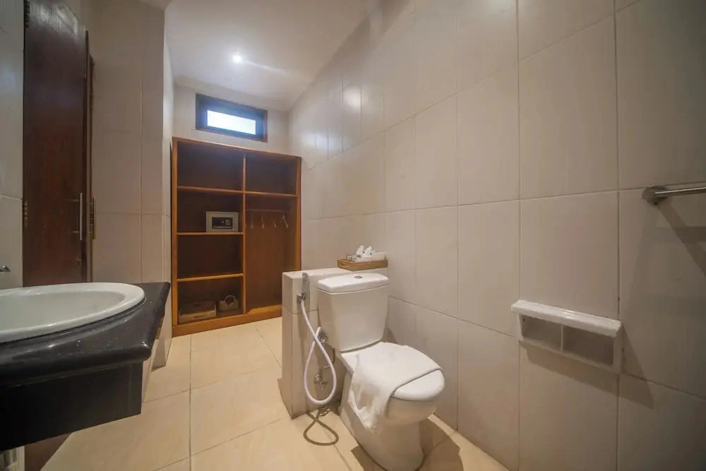 3BR Villa White Rose Central Canggu