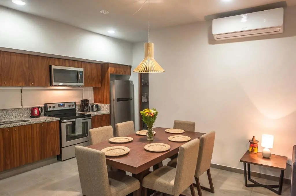 Serene modern condo, 2 BD & snorkel & 200 MB WIFI