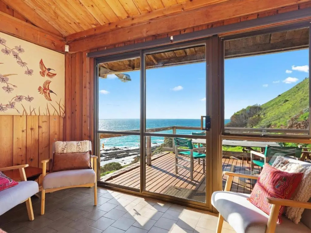 Cliffs End Beach Shack 105 Gold Coast Drive
