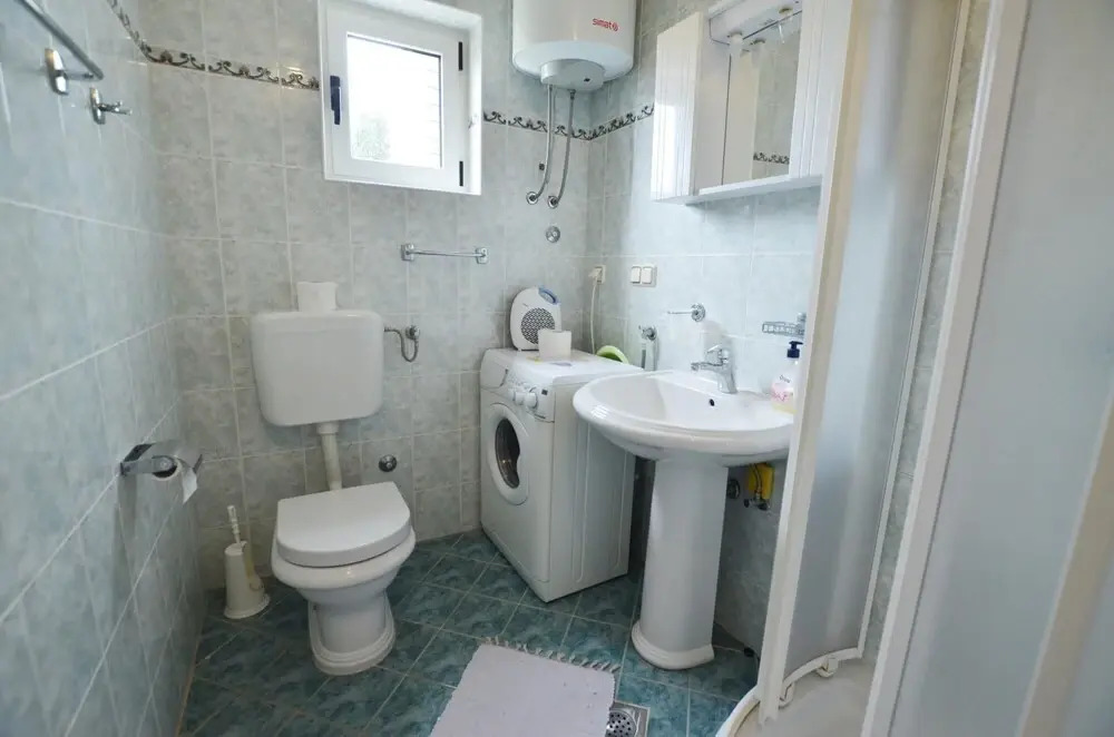 Kliska in Rovinj With 1 Bedrooms and 1 Bathrooms