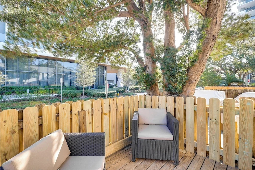 Water View! Walkable Gem Near Bayshore Boulevard
