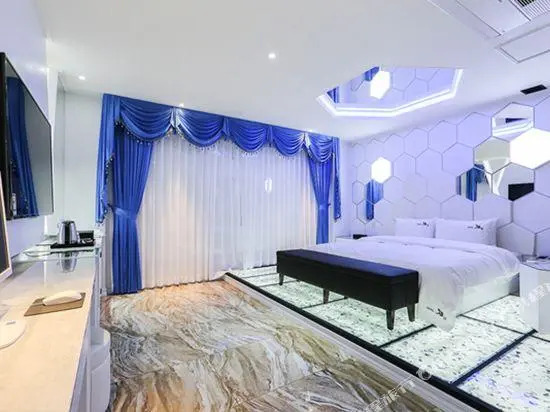Biz Hotel