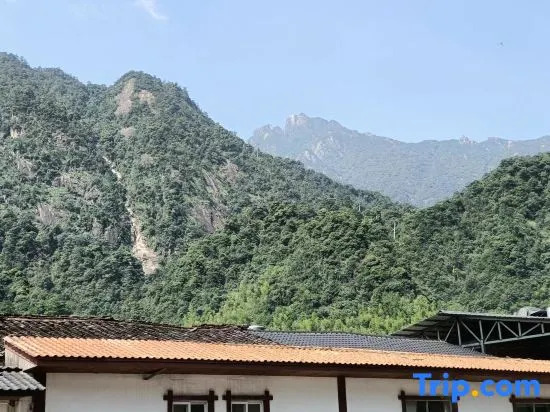 Sanqing Mountain Sanqing Farm House