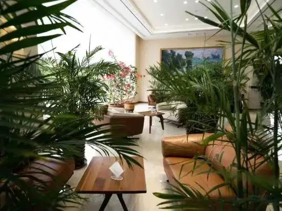 Holiday Inn Liaohai