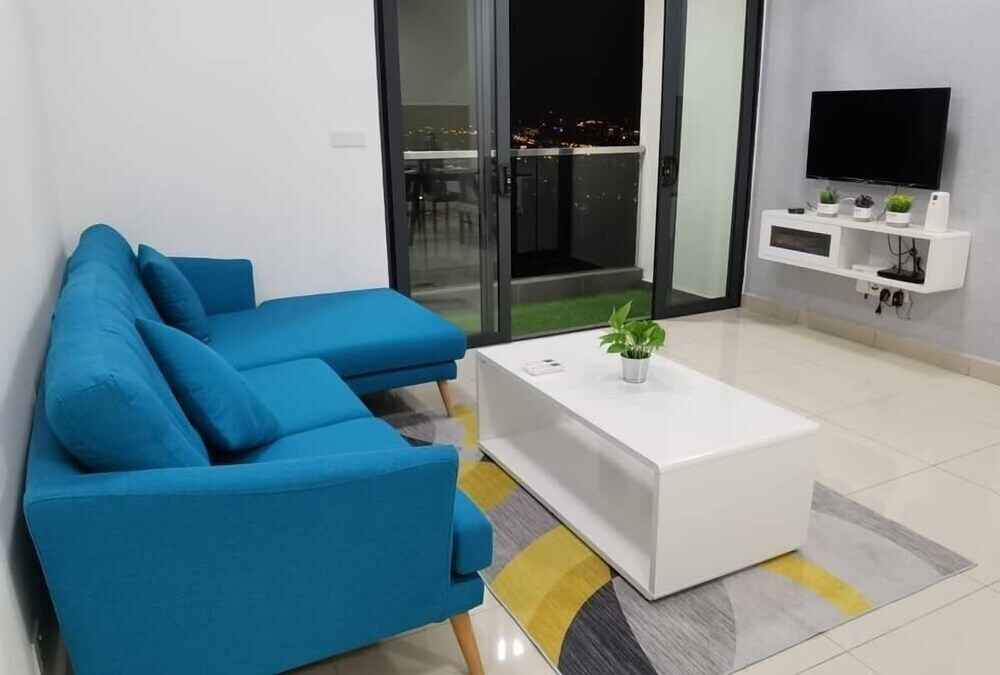 Merveille Woodsbury Suite 7