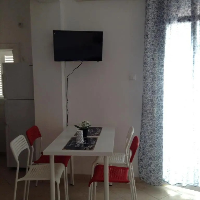 Akrogiali Apartments