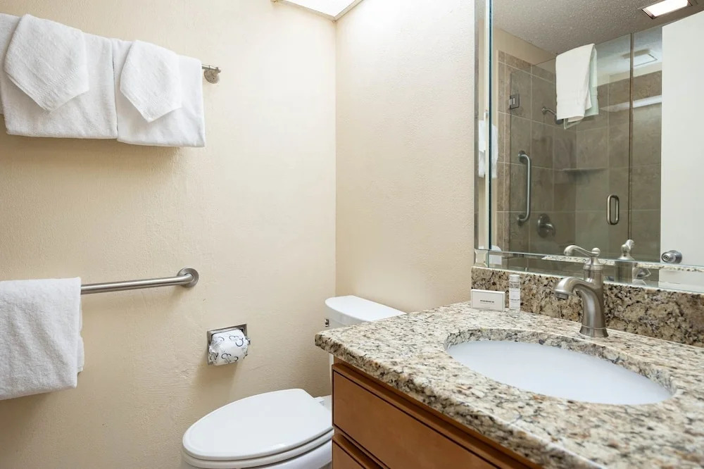 Romar House 804a 3 Bedroom Condo