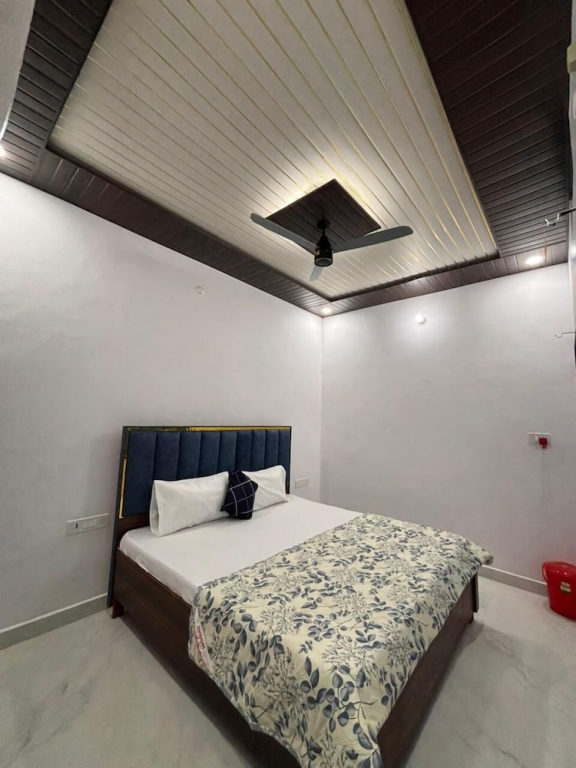 Suryavanshi Guest House