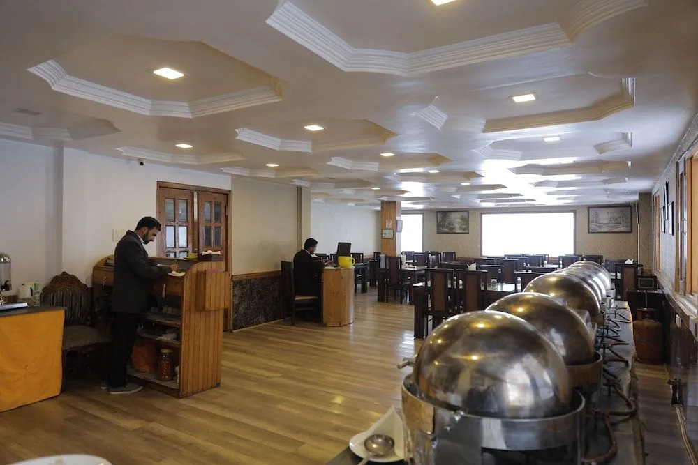 Royal Park Hotel