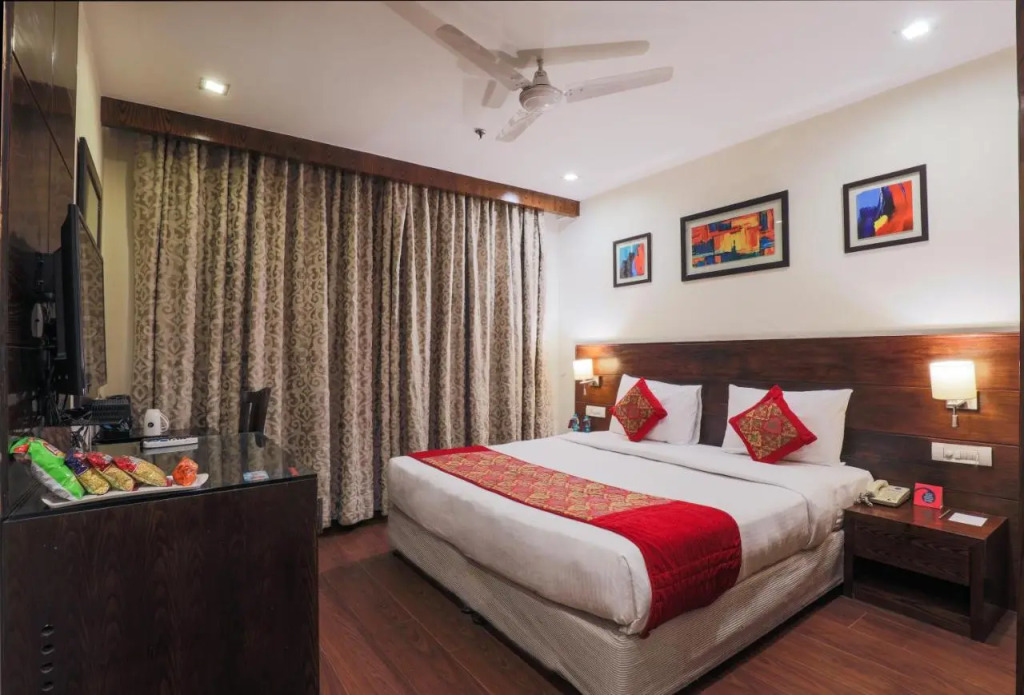 Hotel Bluestone Nehru Place by The Cosy Hotels