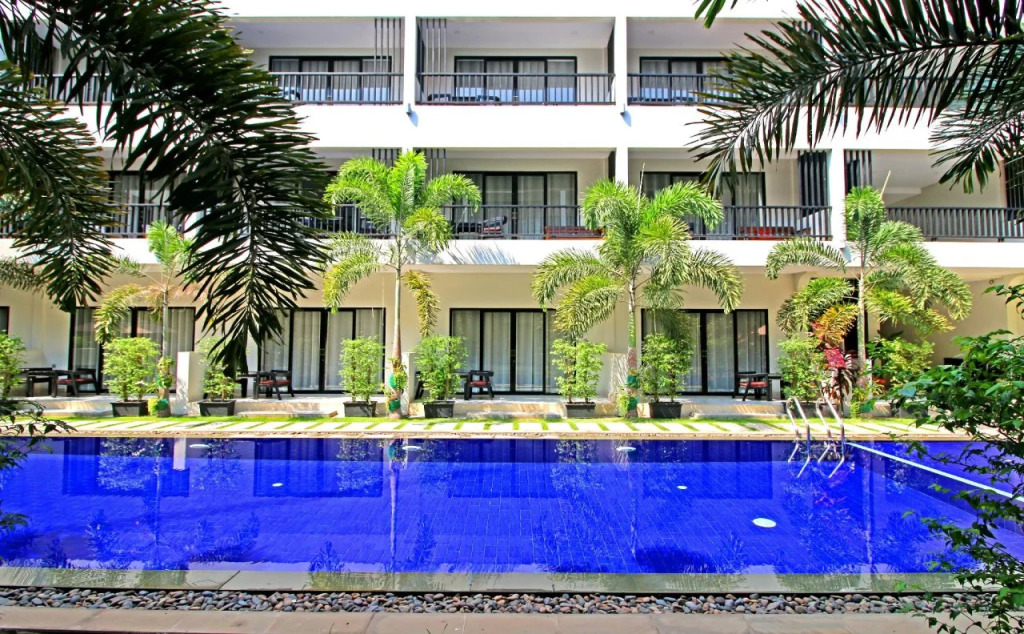 New Riverside Hotel