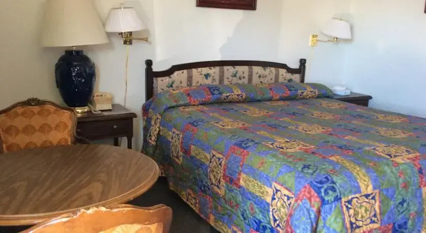 Economy Inn