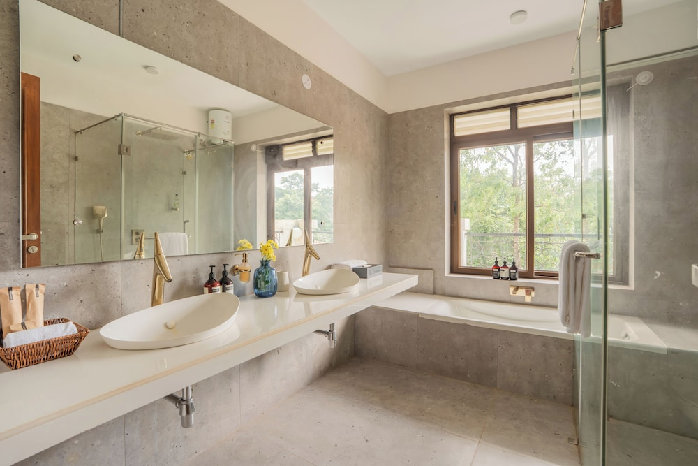 Elivaas Casa Verdea 4BHK Villa With Pool