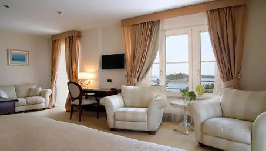 Arbiana Heritage Hotel