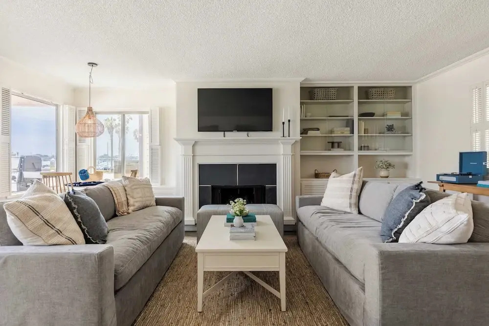 Bay View Buyout A by Avantstay Mission Beach Home on the Sand Sleeps 20