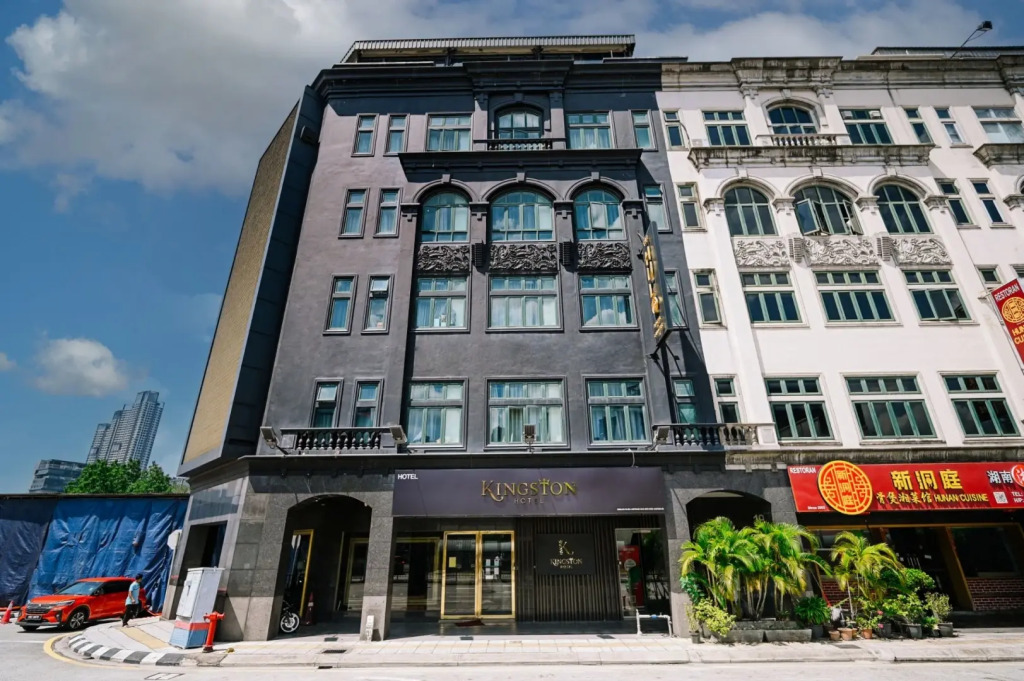 The Hulo Hotel Gallery