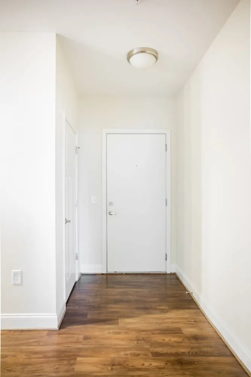 Plaza Midwood 1 and 2 BR Apts with Parking by Frontdesk