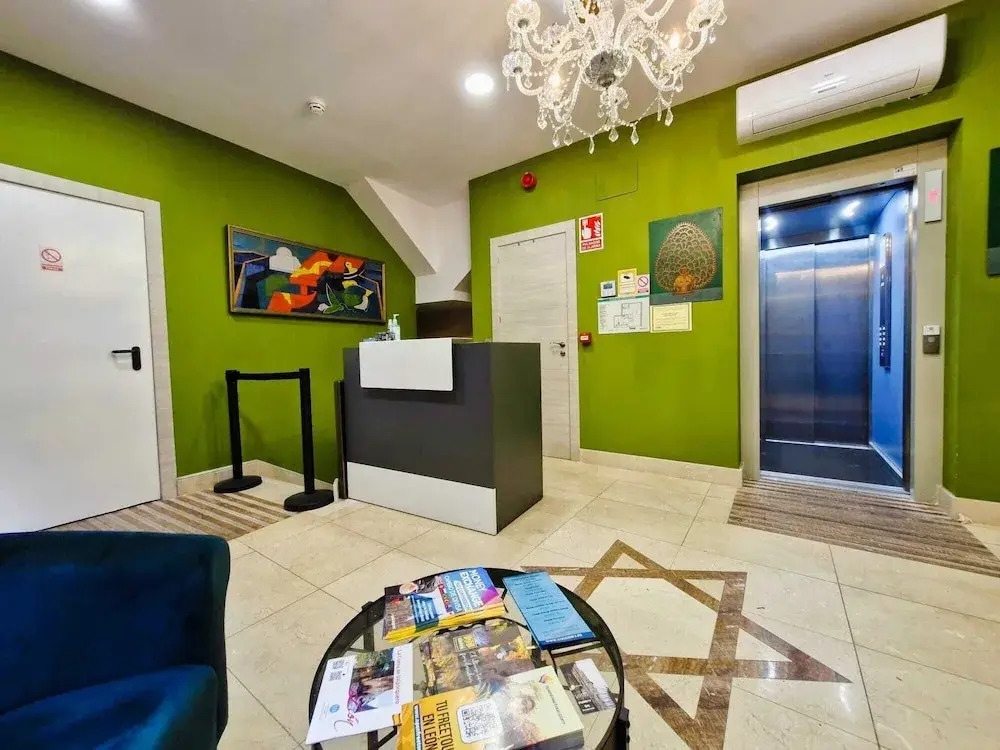 Feeling Home - Suites&Rooms