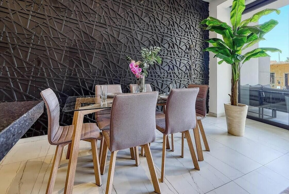 Amazing 1 BR Condo With Terrace - Rooftop Pool