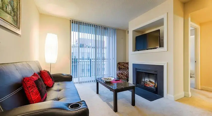 The Lincoln Apartment
