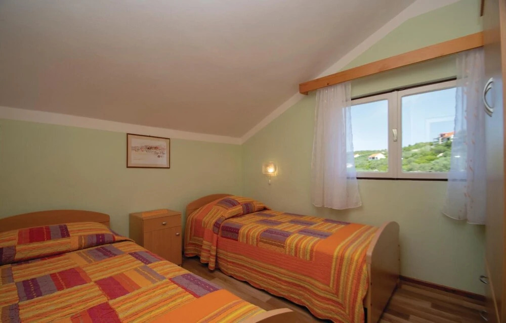 Amazing Home in Tankaraca With Wifi and 4 Bedrooms