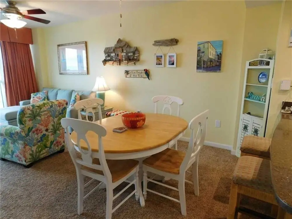 Harbourgate Marina #602 2 Bedroom Condo