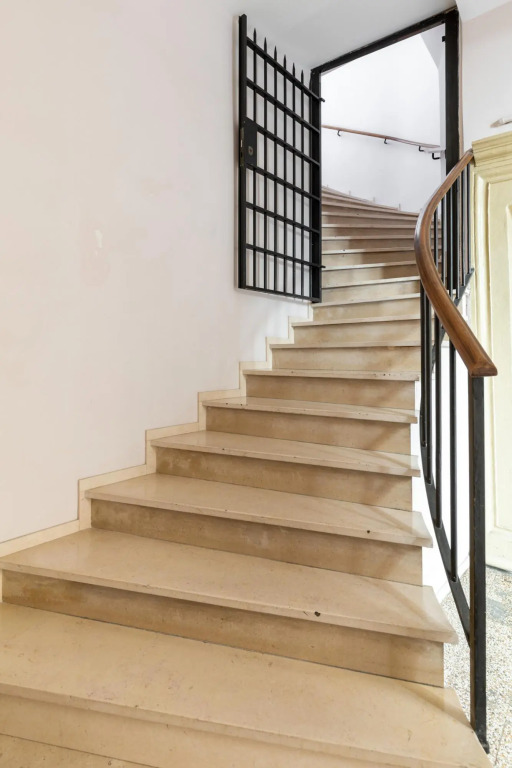 Santo Stefano 13 - Quadrilocale elegante