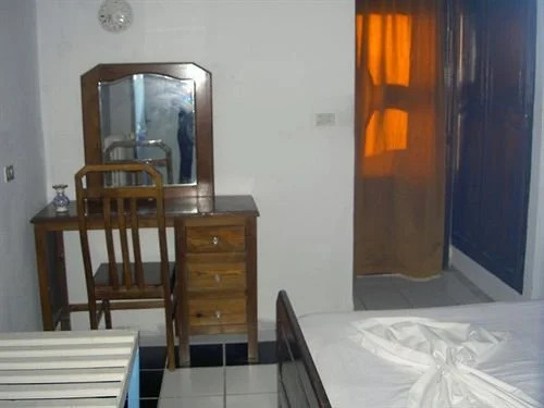 Hotel Ceramic