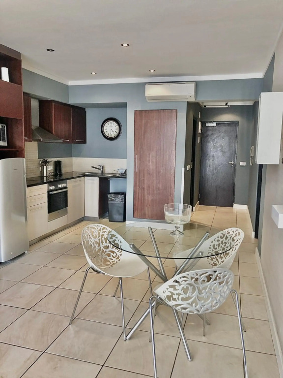 Icon Self Catering Apartment in Cape Town near Waterfront and CTICC