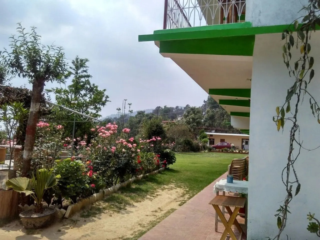 StayApart - Maa Anadmayee Guest House