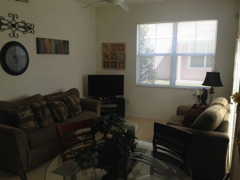DWS Vacation Villas- Maingate West