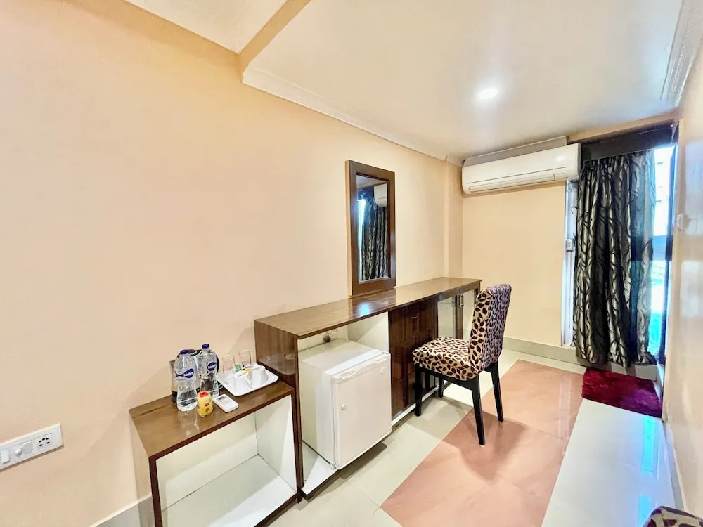 Hotel V-i sea view - Puri