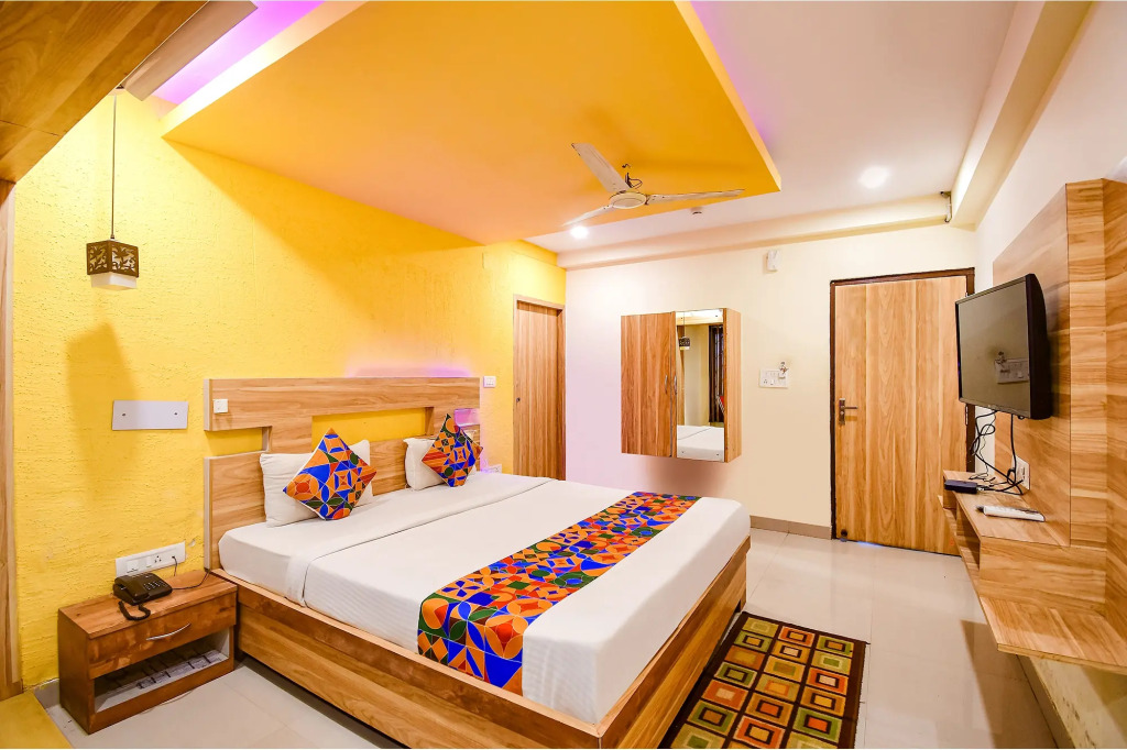 Capital O 11408 Hotel Sai Jagannath