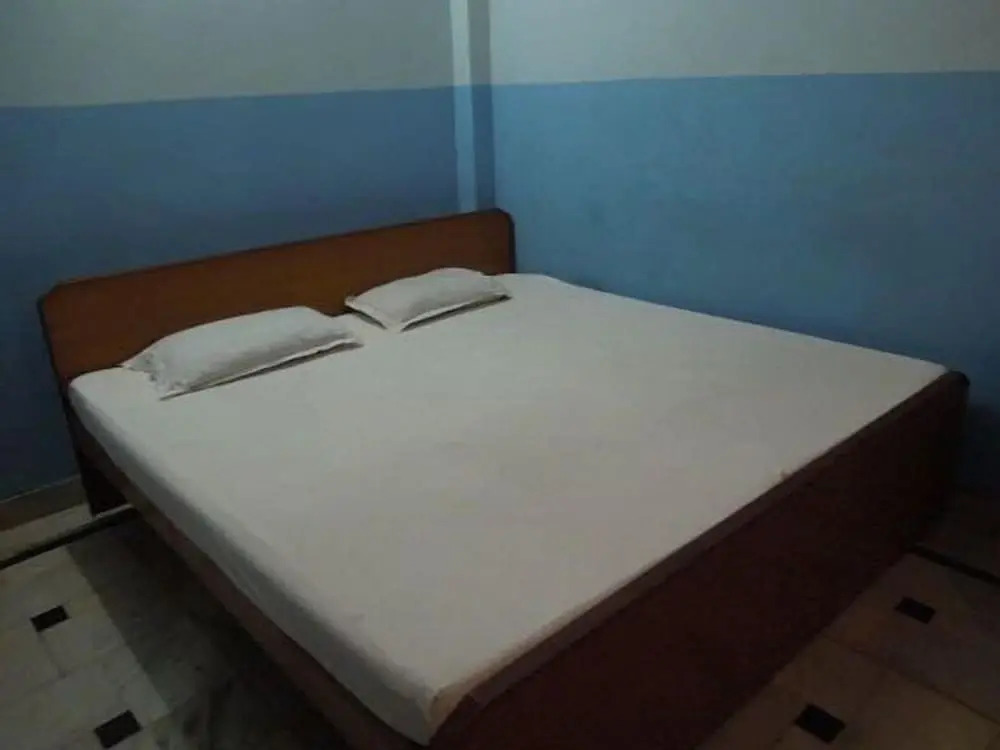 Krishnam Guest House