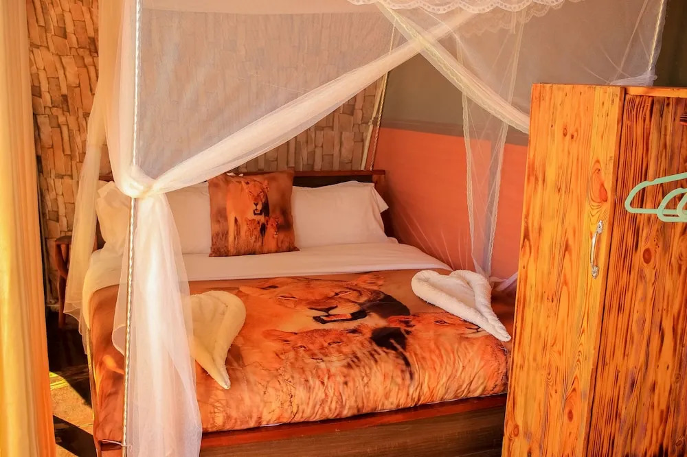 Amanya Sleeps 4 with Mt Views
