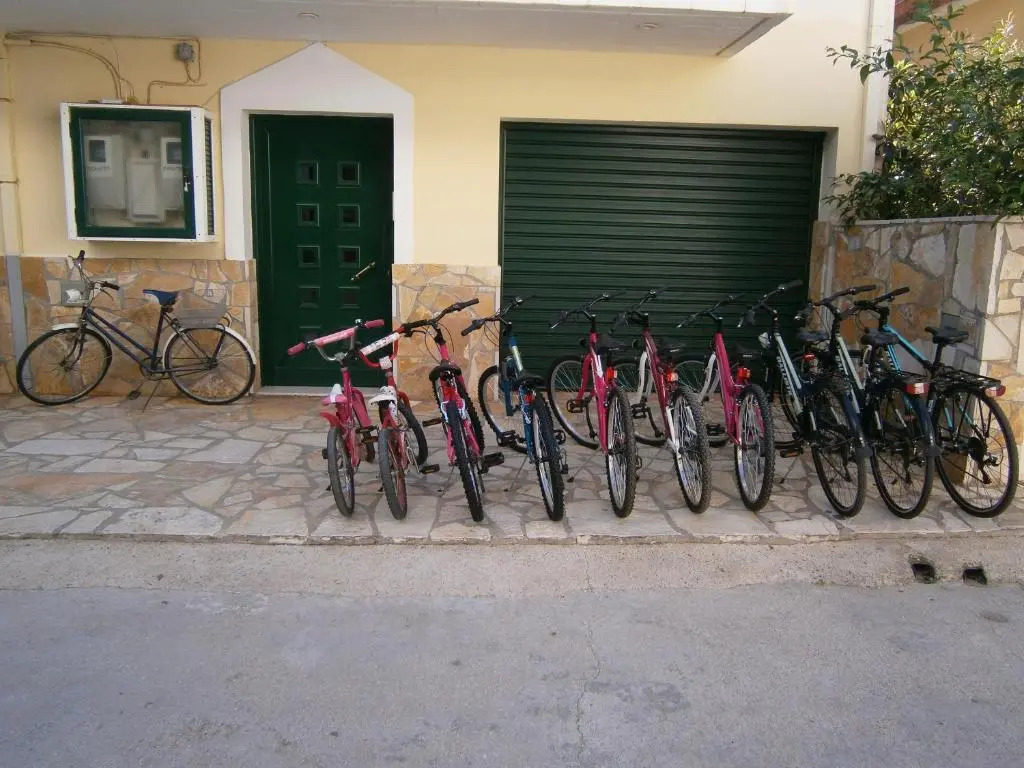 Petros Studios