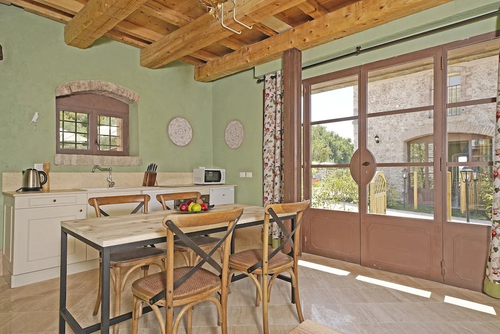 Dogoli Country Apartments