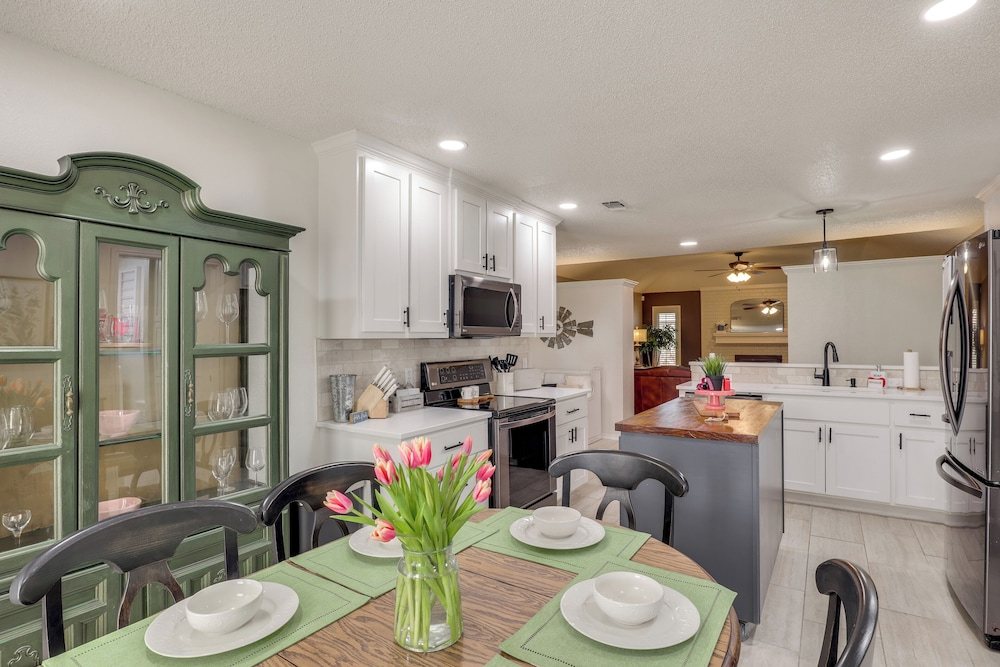 Near Attractions: Family-friendly Lubbock Home!