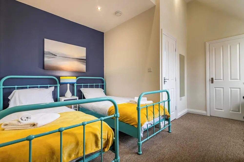 DE LUXE SHORT STAYS-Dovecote House