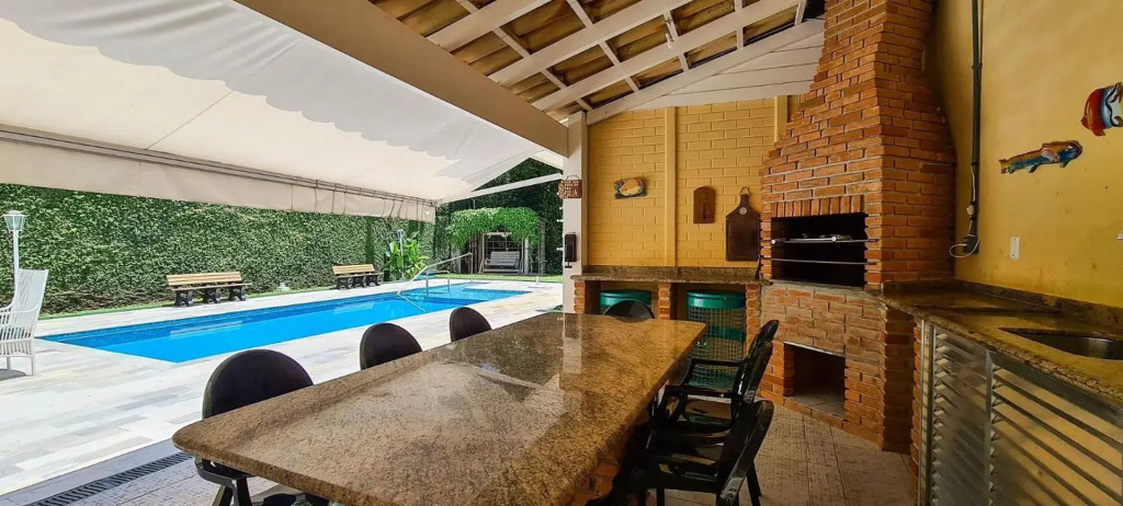 Casa com piscina perto da praia de Riviera