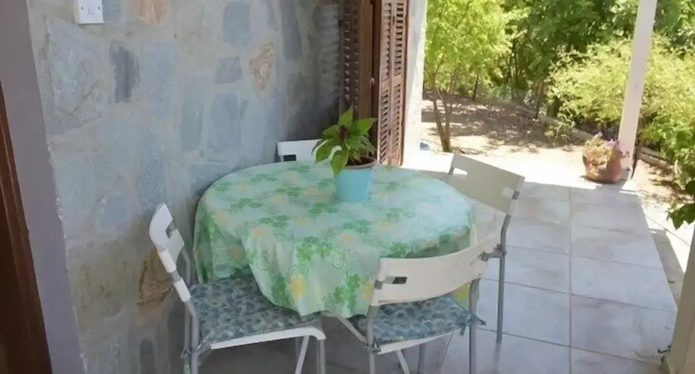 Layia Bungalow
