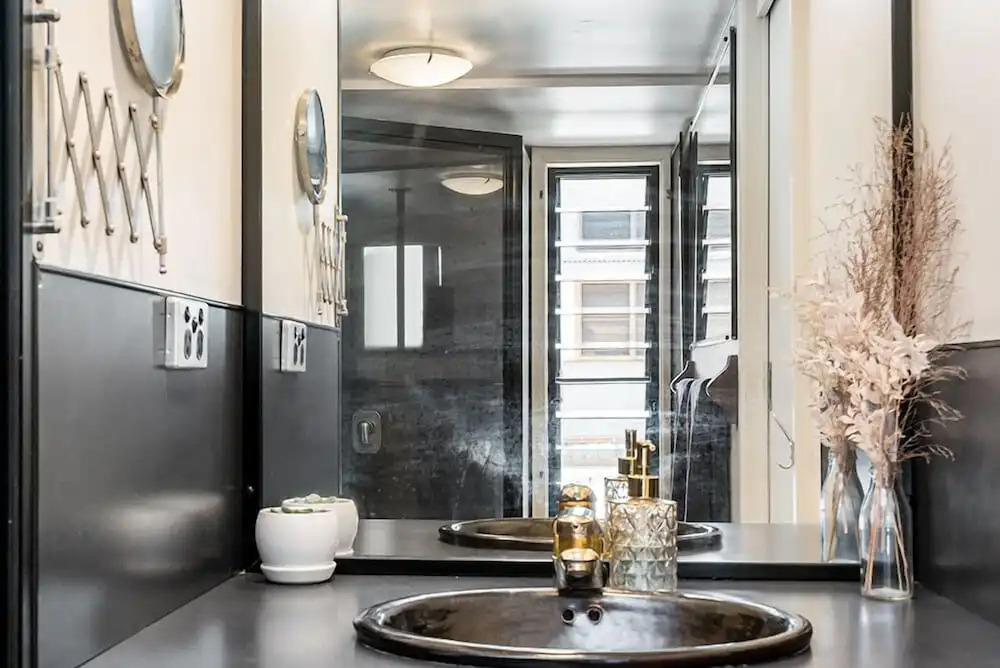Your Luxury Escape - On The Bay